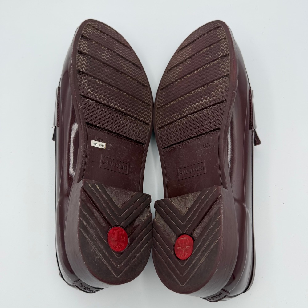 Hunter Women's US 7 Burgundy Gloss Penny Loafers Waterproof Rain Shoes Preppy - Picture 8 of 11